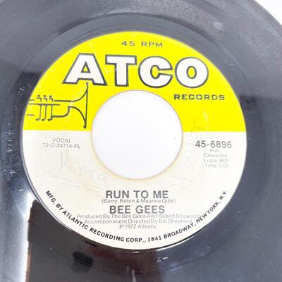 1972 45 RPM BEE GEES 45-6896 "ROAD TO ALASKA/RUN TO ME" VINYL RECORD SINGLE