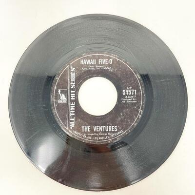 45 RPM THE VENTURES 54571 "HAWAII FIVE-0/CLASSICAL GAS" VINYL RECORD SINGLE