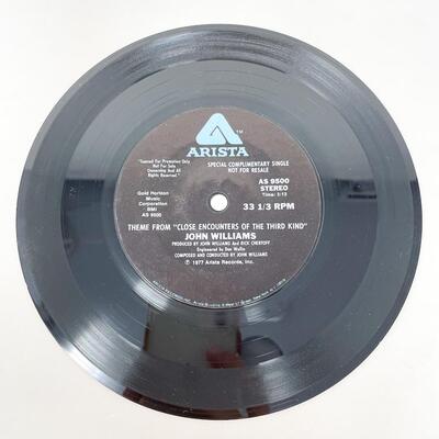 1977 45 RPM JOHN WILLIAMS AS9500 "THEME FROM CLOSE ENCOUNTERS OF THE THIRD KIND" VINYL RECORD SINGLE