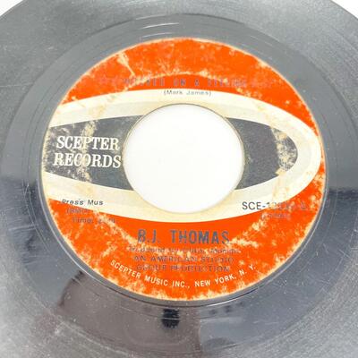45 RPM B. J. THOMAS SCE-12235 "HOOKED ON A FEELING/I'VE BEEN DOWN THIS ROAD BEFORE" VINYL RECORD SINGLE