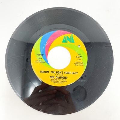 45 RPM NEIL DIAMOND 55175 "HURTIN' YOU DON'T COME EASY/HOLLY HOLY" VINYL RECORD SINGLE