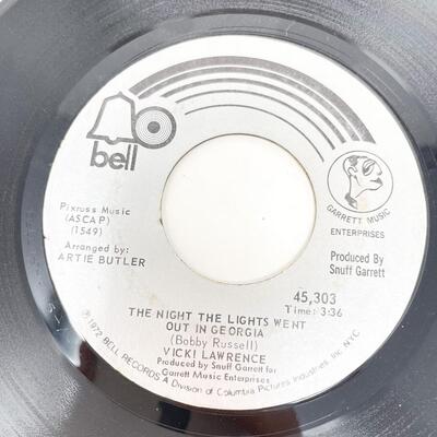 1972 45 RPM VICKI LAWRENCE 45,303 "DIME A DANCE/THE NIGHT THE LIGHTS WENT OUT IN GEORGIA" VINYL RECORD SINGLE