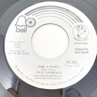 1972 45 RPM VICKI LAWRENCE 45,303 "DIME A DANCE/THE NIGHT THE LIGHTS WENT OUT IN GEORGIA" VINYL RECORD SINGLE