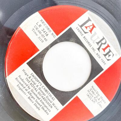 45 RPM THE ROYAL GUARDSMAN SNOOPY VINYL RECORD SINGLE BUNDLE