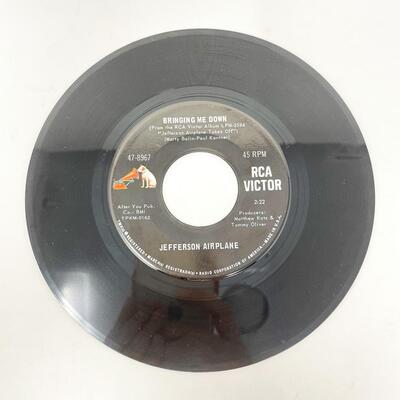 45 RPM JEFFERSON AIRPLANE 47-8967 â€œBRINGING ME DOWN/LET ME INâ€ VINYL RECORD SINGLE
