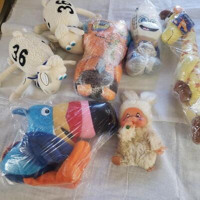 Lot stuffed froot loop Geoffrey 2 serta sheep sugar loaf