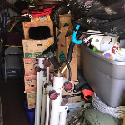 20â€ X 8â€ Storage Container contents, household items.