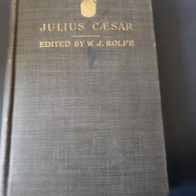 1903 Julius Caesar book