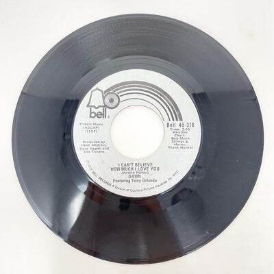 45 RPM DAWN 45-318 â€œI CANâ€™T BELIVE HOW MUCH I LOVE YOU/TIE A YELLOW RIBBON ROUND THE OLE OAK TREEâ€ VINYL RECORD SINGLE