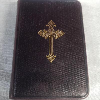 1911 the key of heaven a manual of prayers and devotional exercises Catholic