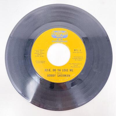 45 ROM BOBBY SHERMAN MTS4 â€œJULIE, DO YA LOVE ME/SPEND SOME TIME LOVINâ€™ MEâ€ VINYL RECORD SINGLE