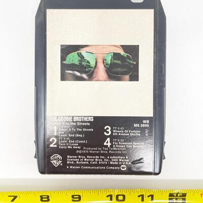 1976 THE DOOBIE BROTHERS â€œTAKINâ€™ IT TO THE STREETSâ€ 8 TRACK TAPE