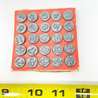 VINTAGE ACRO HOLD-TITE WINDOW SCREEN NUMBERED MARKERS