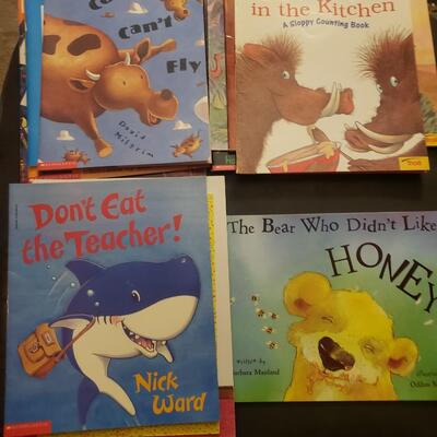 20 children's book lot scholastic 1970s to 2000