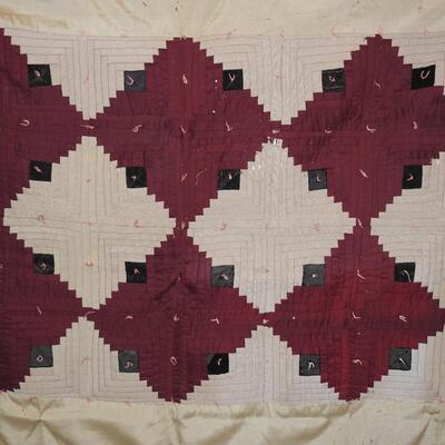 Log Cabin Comforter