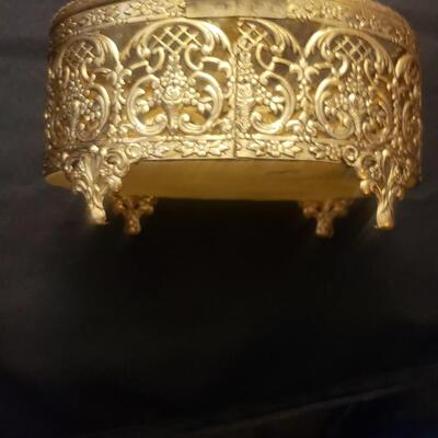 Globe jewelry Box 6" wide by 4"