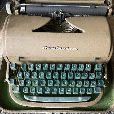 Vintage Remington Typewriter