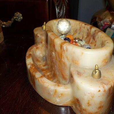 Marble Pen Holder. ( no contents.)