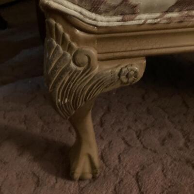 Overstuffed Chair 30â€ x 28â€ x 40â€