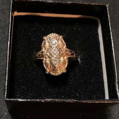 Designer 14k Gold Ring with 3 Diamonds Size 8.5