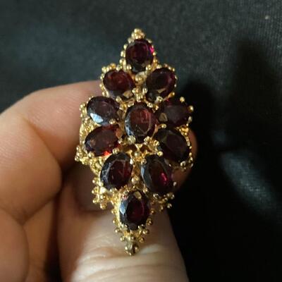 14k Gold Ring with Garnets Size 7 with 11g gold and Large Stones