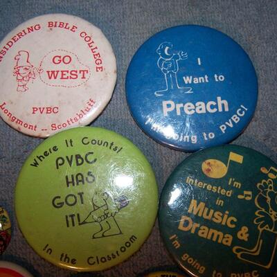 LOT 53 GREAT COLLECTION OF PINS/PINBACKS--- CHURCH/RELIGOUS LOTS!!!