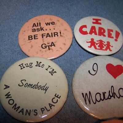 LOT 57  GREAT COLLECTION OF PINS/PINBACKS---WOMEN;S INTEREST/MEALS ON WHEELS
