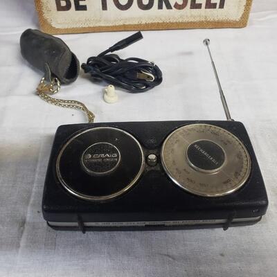 Craig 1209 vintage radio as found