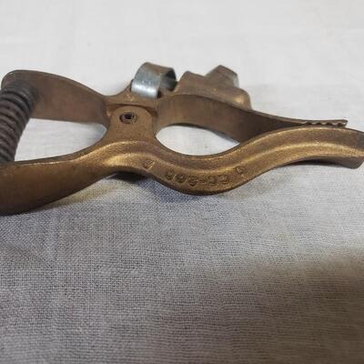 Copper welding clamp for ground