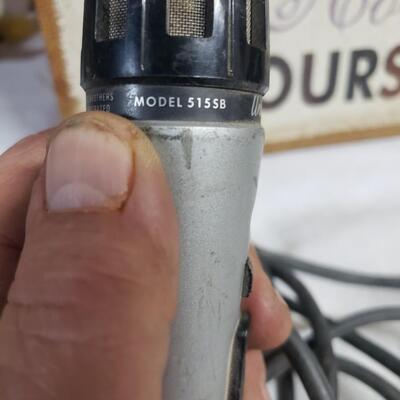 Sure model 515Sb corded microphone
