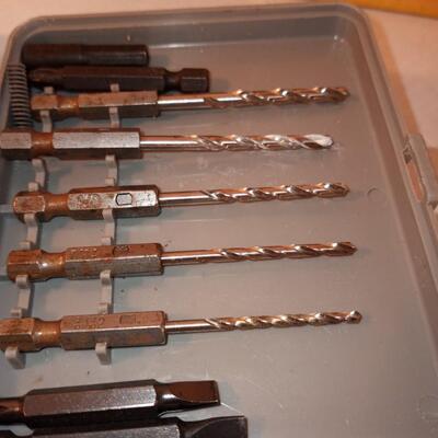 Drill bits and screw driver bits - upld 2/15
