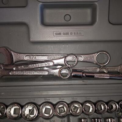 ts2860 - Craftsman socket and wrench set