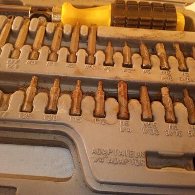 ts2875 - 1/4 inch drive and socket set missing 2 pieces