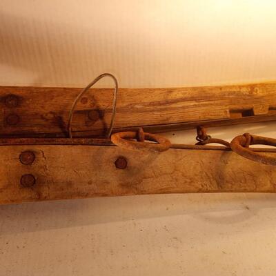 ts2880 - - Vntg Pair 24â€ Primitive Horse Hamess Collar Harness Cast Iron Wood Western cool and very good condition
