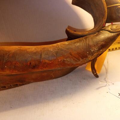 ts2882 - Vintage leather horse collar in VERY good condidtion