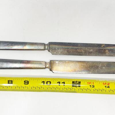 ANTIQUE ROGERS & BROTHERS SILVERPLATE FLATWARE KNIVES SET OF 2