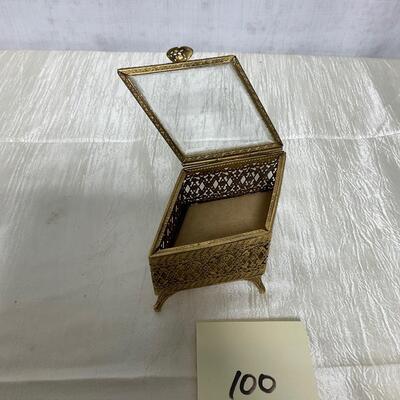 Small vintage jewelry box