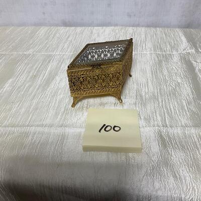 Small vintage jewelry box