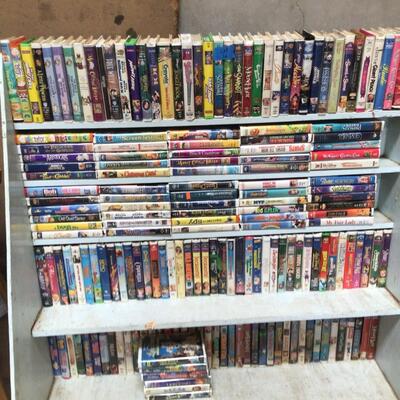 Large lot of VHS childrenâ€™s movies
