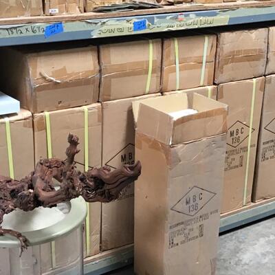 30 boxes of gift boxes