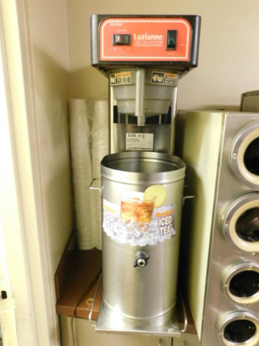 Commercial Kitchen Bunn Brand Tea Brewer and Urn