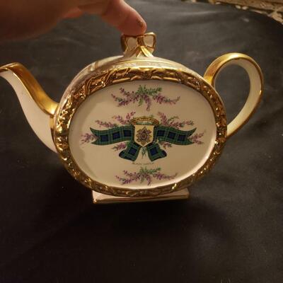 Sadler teapot england
