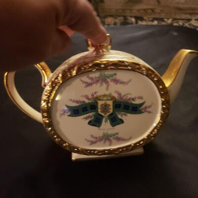 Sadler teapot england
