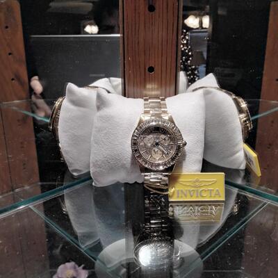Invicta Angel 28448 Women's Roman Numeral Analog Gold Tone Day Date Pave Watch