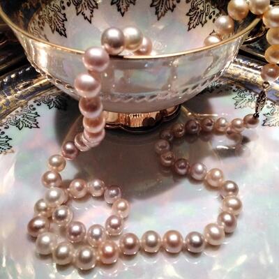 Pink and Lavender Natural South Sea Pearl Necklace 18