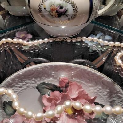 Peach colored Akoya necklace 19