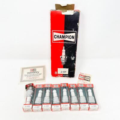 CHAMPION J-12Y SPARK PLUGS SET OF 8