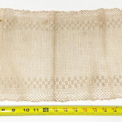 VINTAGE CROCHETED LINENS SET OF 9