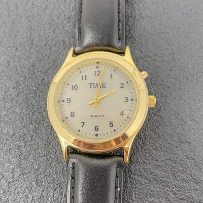 TIME QUARTZ WATCH W/ BLACK WRISTBAND