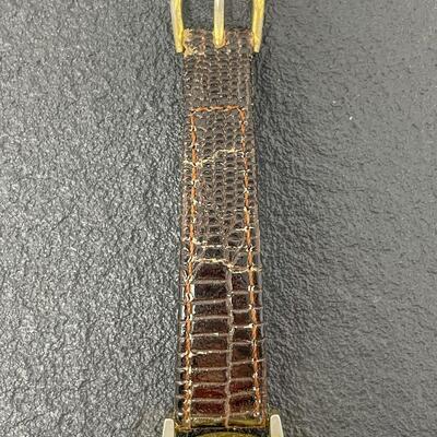 TIME QUARTZ WATCH W/ BROWN LEATHER STRAP